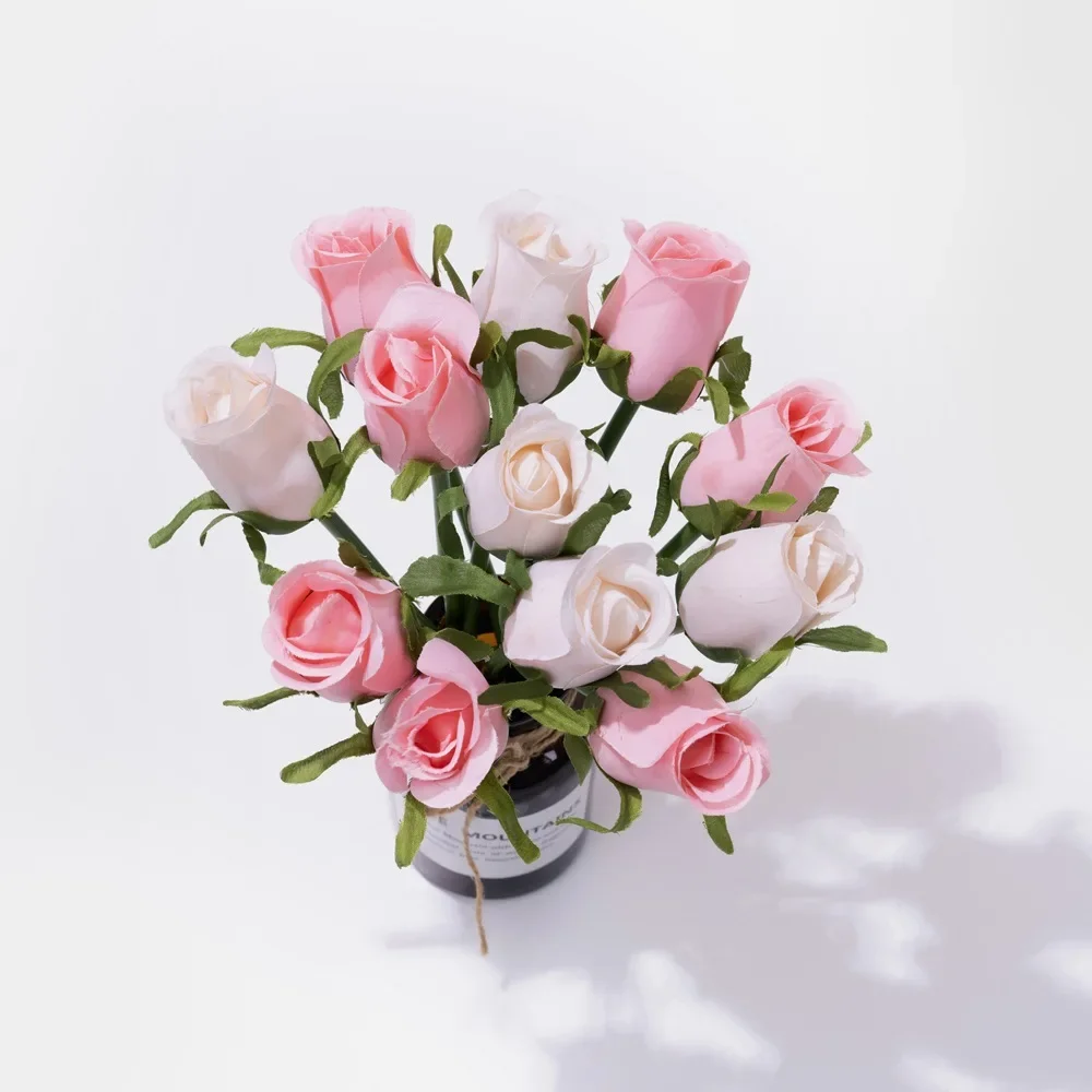 Artificial Single Branch Rose Flower Bud Pseudoplant Room Ornaments Bridal Wedding Bouquet Festive DIY Decorative Fake Flowers
Artificial Single Branch Rose Flower Bud Pseudoplant Room Ornaments Bridal Wedding Bouquet Festive DIY Decorative Fake Flowers