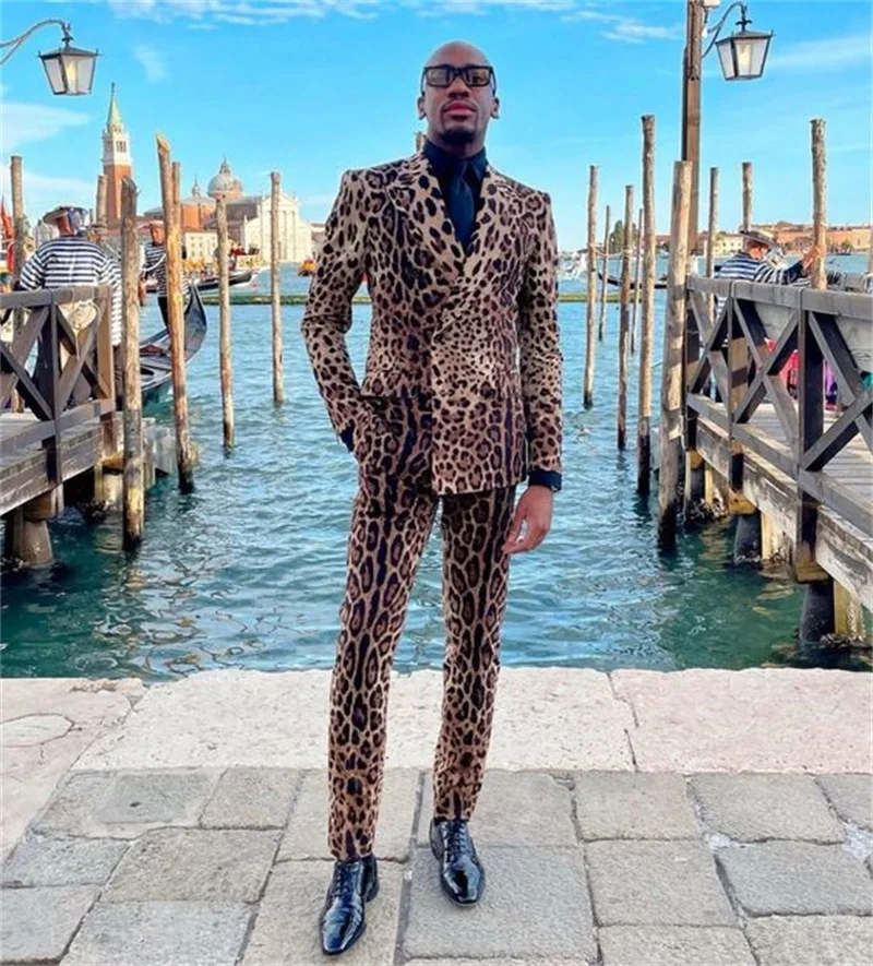 Leopard Printed Velvet Men Suit Set 2 Piece Blazer+Pant Trousers Customized Formal Office Jacket Wedding Tuxedos Male Coat
Leopard Printed Velvet Men Suit Set 2 Piece Blazer+Pant Trousers Customized Formal Office Jacket Wedding Tuxedos Male Coat