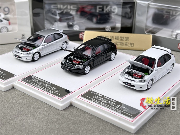 FH 1:64 Honda 1st Generation EK9 open-cover alloy car model Collection gift display
FH 1:64 Honda 1st Generation EK9 open-cover alloy car model Collection gift display