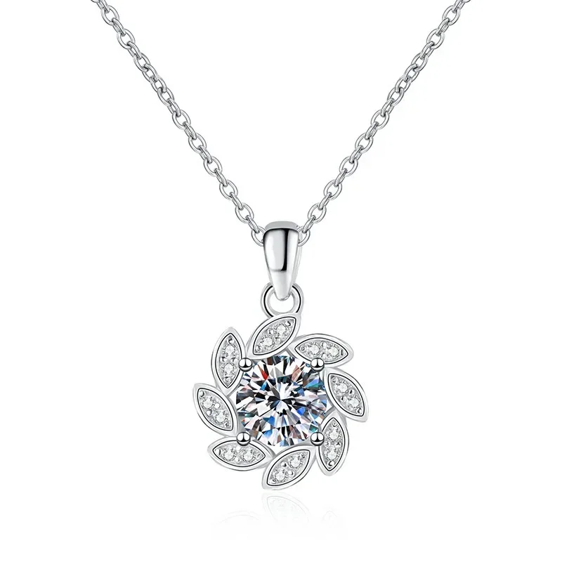 18K platinum diamond necklace moissanite pendant lucky rotating flower plated PT950 platinum clavicle chain 1 carat D color
18K platinum diamond necklace moissanite pendant lucky rotating flower plated PT950 platinum clavicle chain 1 carat D color
