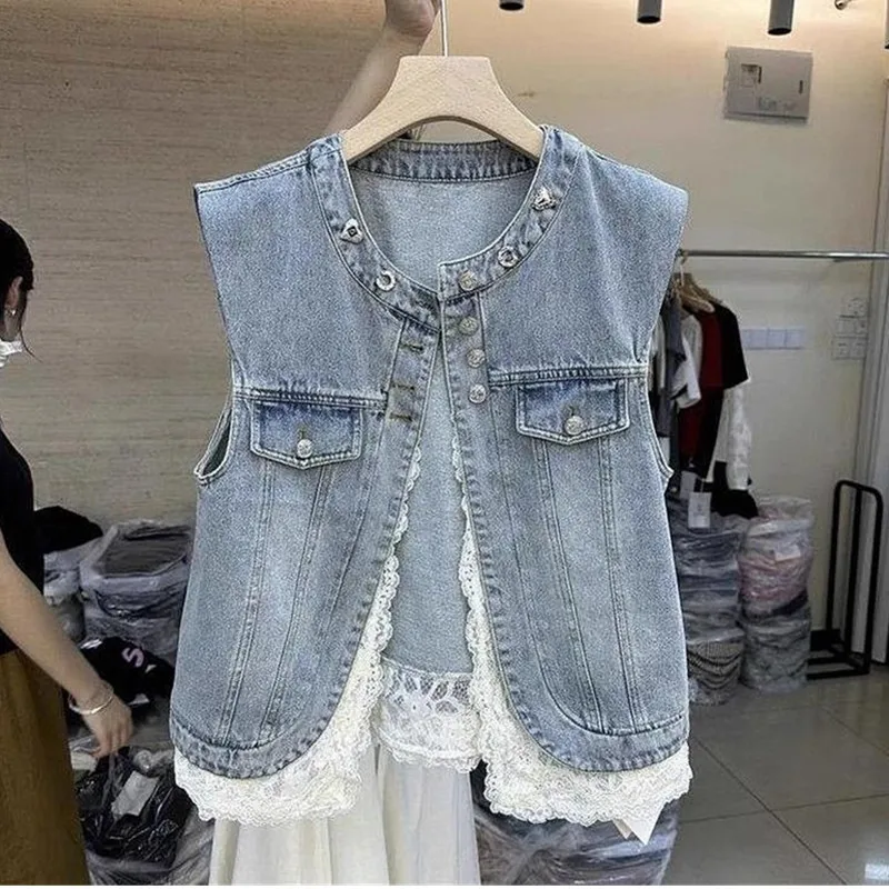 2025 Women's Summer New Vest Letter-encrusted Diamond Round Neck Sleeveless Lace Splicing Denim Vests Female Tops
2025 Women's Summer New Vest Letter-encrusted Diamond Round Neck Sleeveless Lace Splicing Denim Vests Female Tops