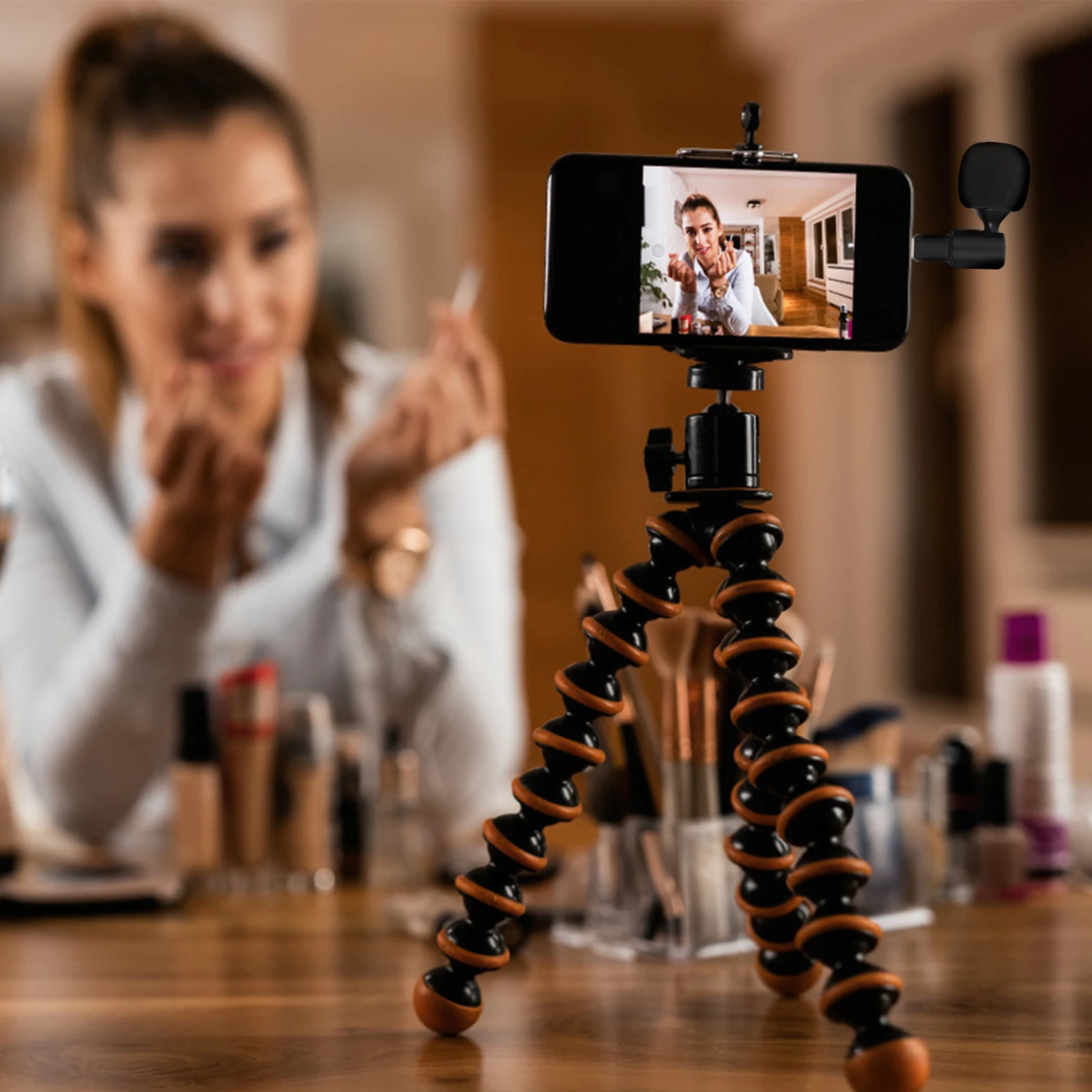 1pc Bendable Live Streaming Microphone with Sponge Cover for Type-C USB-C Phone Laptop Tablet Devices Portable Storage
1pc Bendable Live Streaming Microphone with Sponge Cover for Type-C USB-C Phone Laptop Tablet Devices Portable Storage