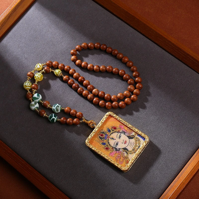Tibetan cultural toys, white Tara Thangka ornaments, handmade woven rope Thangka pendants, necklaces, and portable accessories
Tibetan cultural toys, white Tara Thangka ornaments, handmade woven rope Thangka pendants, necklaces, and portable accessories