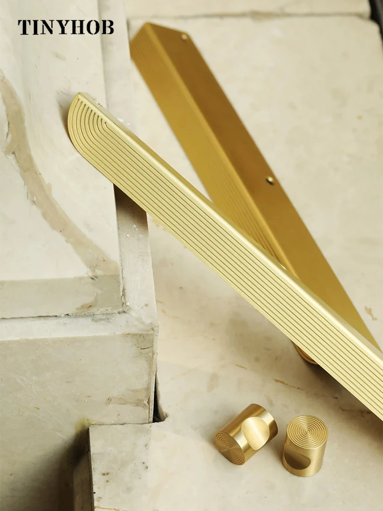Tinyhob Gold Brass Arc Invisible Handles for Furniture Kitchen Bedroom Drawer Line Pattern 300mm Cabinet Wardrobes Wine Handle
Tinyhob Gold Brass Arc Invisible Handles for Furniture Kitchen Bedroom Drawer Line Pattern 300mm Cabinet Wardrobes Wine Handle