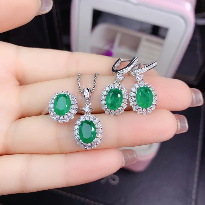 Emerald Earring and Ring Neckle for Women's True 925 Sterling Silver Green Stone Wedding Jewelry Set
Emerald Earring and Ring Neckle for Women's True 925 Sterling Silver Green Stone Wedding Jewelry Set