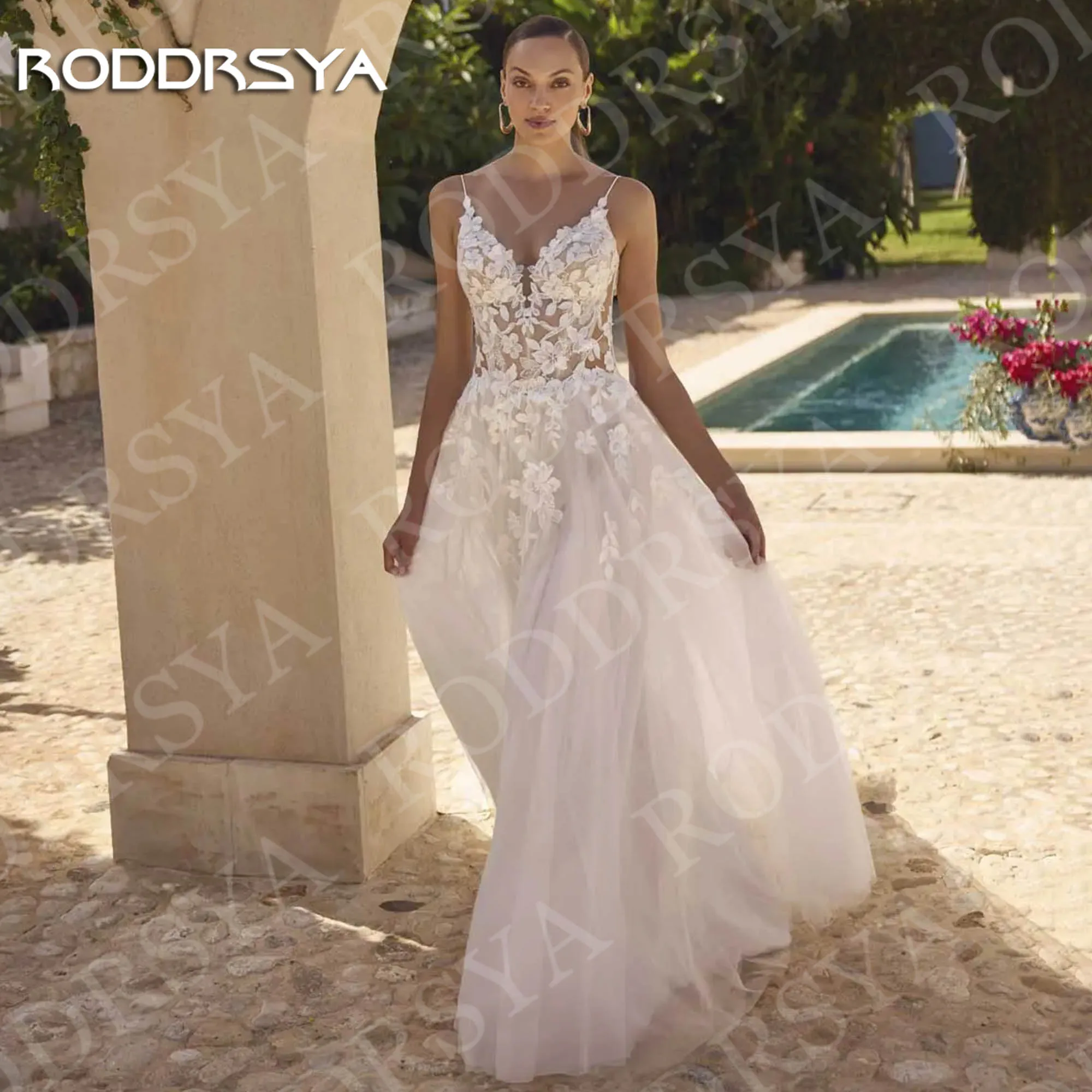 RODDRSYA Spaghetti Strap Wedding Dresses Romantic Lace Appliques Tulle V Neck Bridal Dress Boho Customized robe de mariée 2025
RODDRSYA Spaghetti Strap Wedding Dresses Romantic Lace Appliques Tulle V Neck Bridal Dress Boho Customized robe de mariée 2025