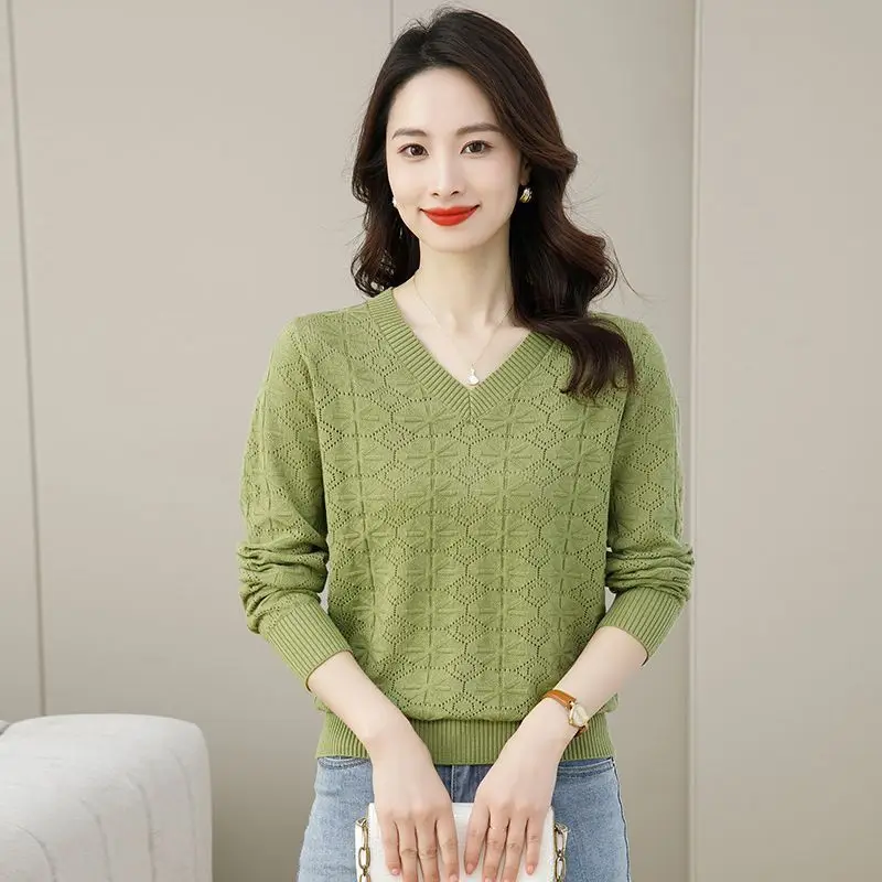 V-neck Hollow Out Knitting Bottoming Shirt Women Autumn Winter Simplicity Office Lady Sweater Casual All-match Knitwear Tops
V-neck Hollow Out Knitting Bottoming Shirt Women Autumn Winter Simplicity Office Lady Sweater Casual All-match Knitwear Tops