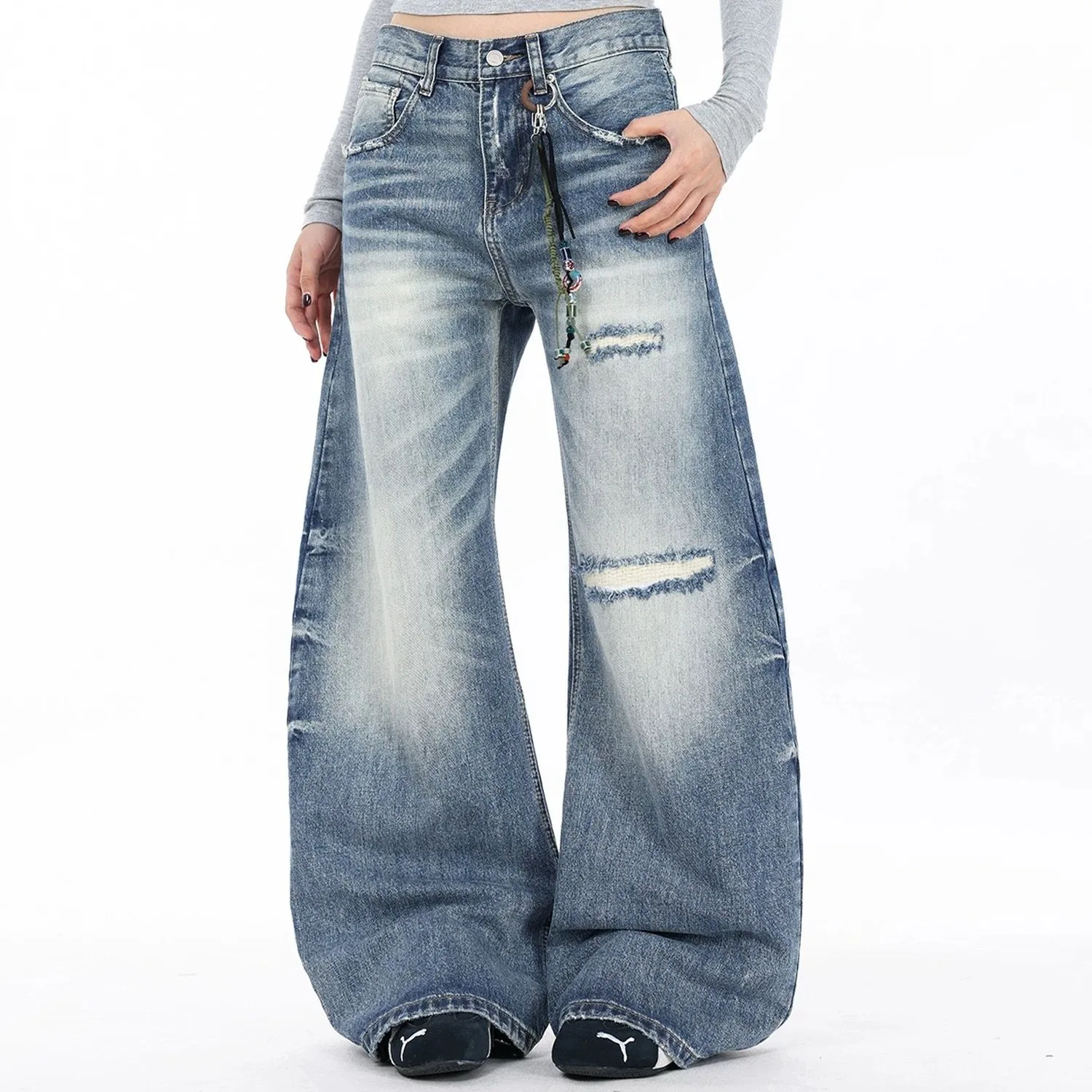 Y2K Washed Blue Ripped Curved Knife Jeans Loose Distressed High Street Retro for Men and Women
Y2K Washed Blue Ripped Curved Knife Jeans Loose Distressed High Street Retro for Men and Women