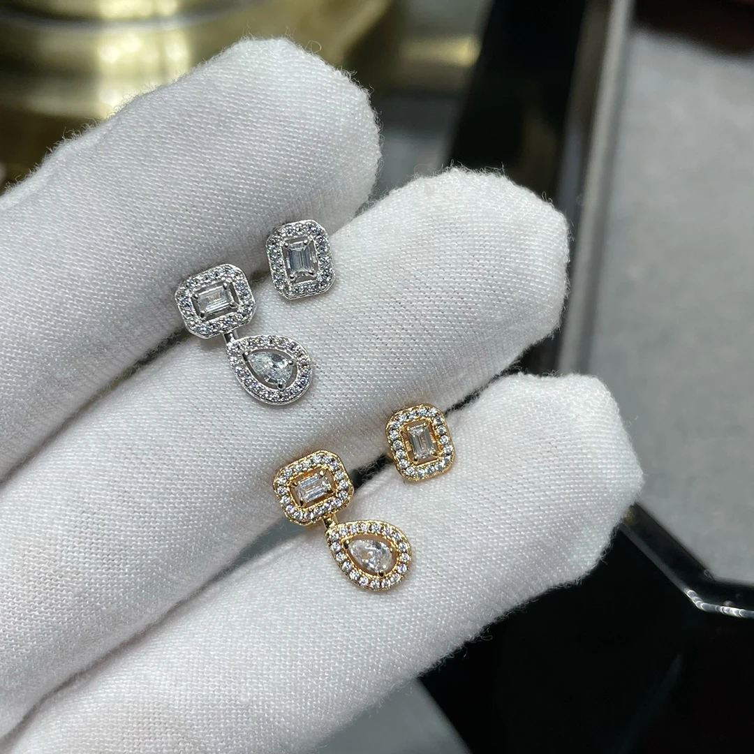 The new 925 sterling silver AB water drop rock sugar earrings are niche, grand, versatile, eye-catching, and suitable as a gift
The new 925 sterling silver AB water drop rock sugar earrings are niche, grand, versatile, eye-catching, and suitable as a gift