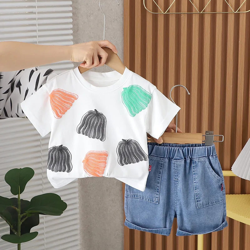 2024 Designer Baby Boy 18 Months Old Summer Clothes for Kids Casual Printed Short Sleeve T-shirts and Shorts Boys Outfits Set
2024 Designer Baby Boy 18 Months Old Summer Clothes for Kids Casual Printed Short Sleeve T-shirts and Shorts Boys Outfits Set