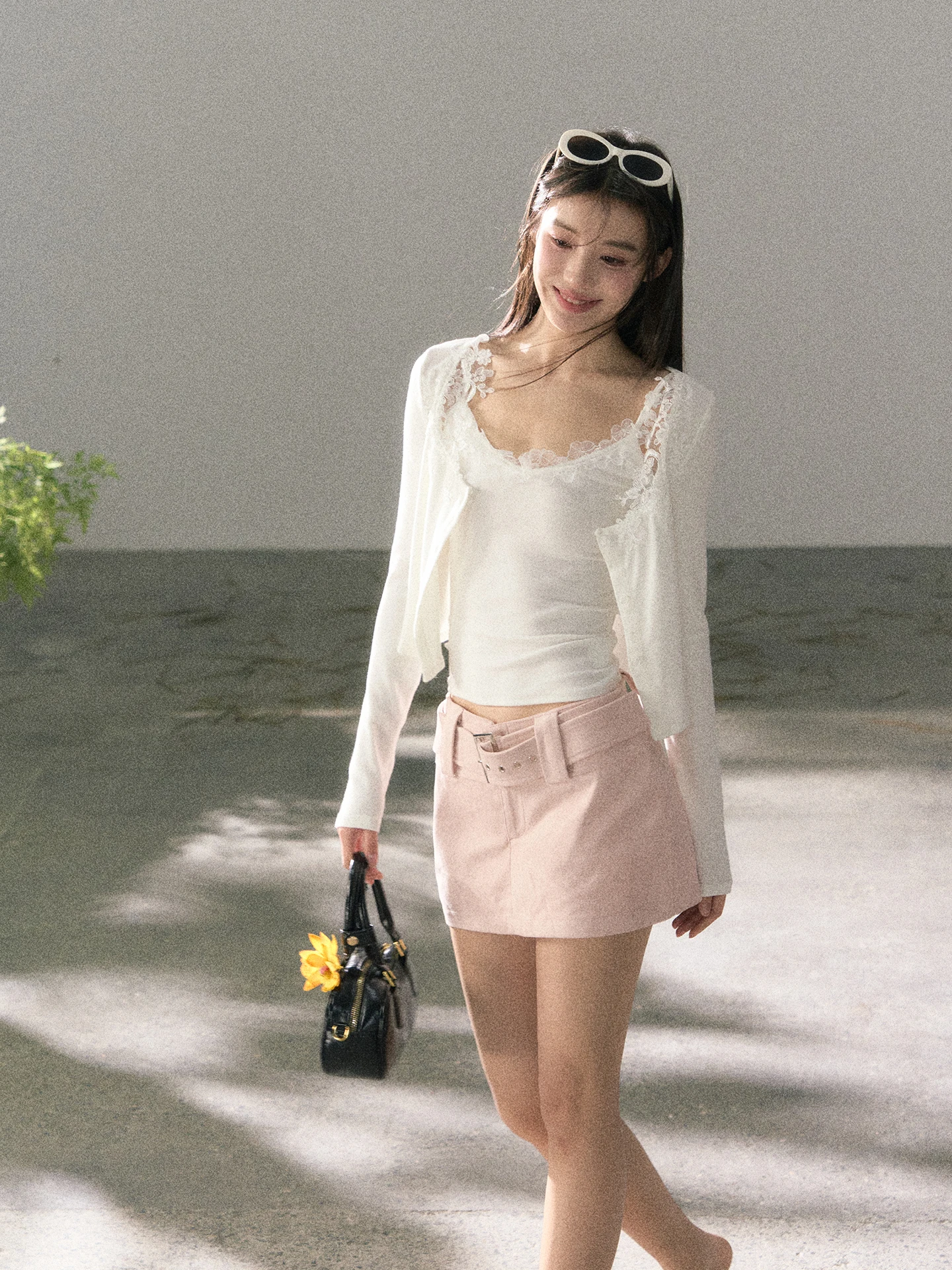 LREEDOM Spring Summer Lace Trim Slim Fit Two Piece Set Knitted Cardigan Svel Vest Soft Breathable Girl Sle Long Sve
LREEDOM Spring Summer Lace Trim Slim Fit Two Piece Set Knitted Cardigan Svel Vest Soft Breathable Girl Sle Long Sve