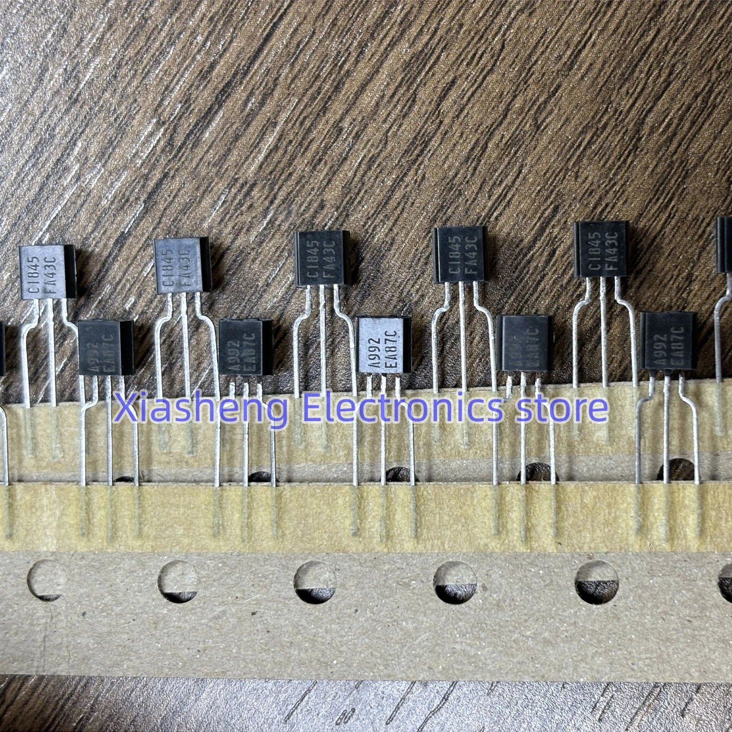 New Original 10Pairs 2SA992 A992 + 2SC1845 C1845 TO-92 Audio Transistor In Stock Good Quality
New Original 10Pairs 2SA992 A992 + 2SC1845 C1845 TO-92 Audio Transistor In Stock Good Quality