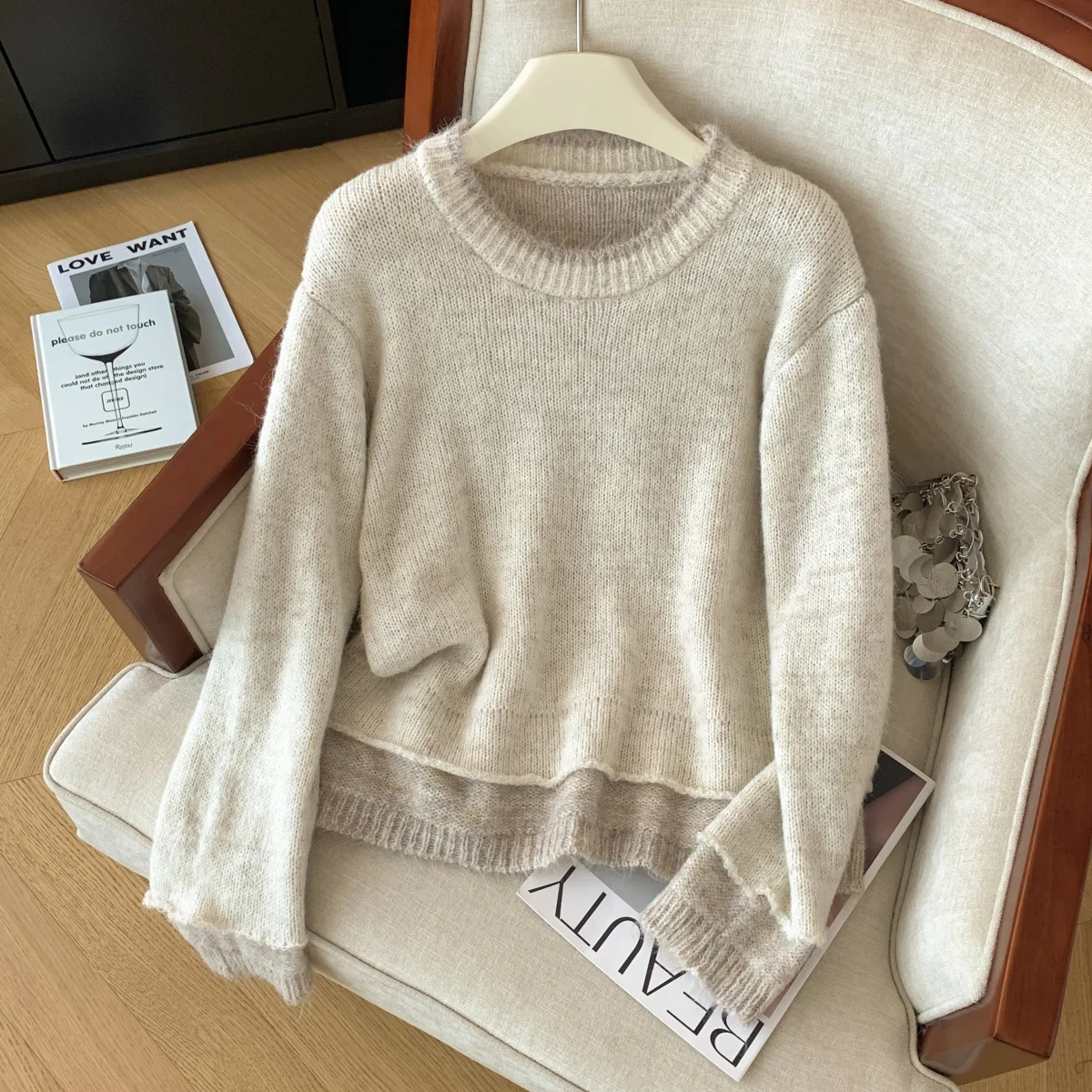 Women's Apricot Knit Pullover Sweater Vintage O-Neck Jumper Knit Long Sleeves Cashmere Sweater Autumn Winter 2000s Clothes 2025
Women's Apricot Knit Pullover Sweater Vintage O-Neck Jumper Knit Long Sleeves Cashmere Sweater Autumn Winter 2000s Clothes 2025