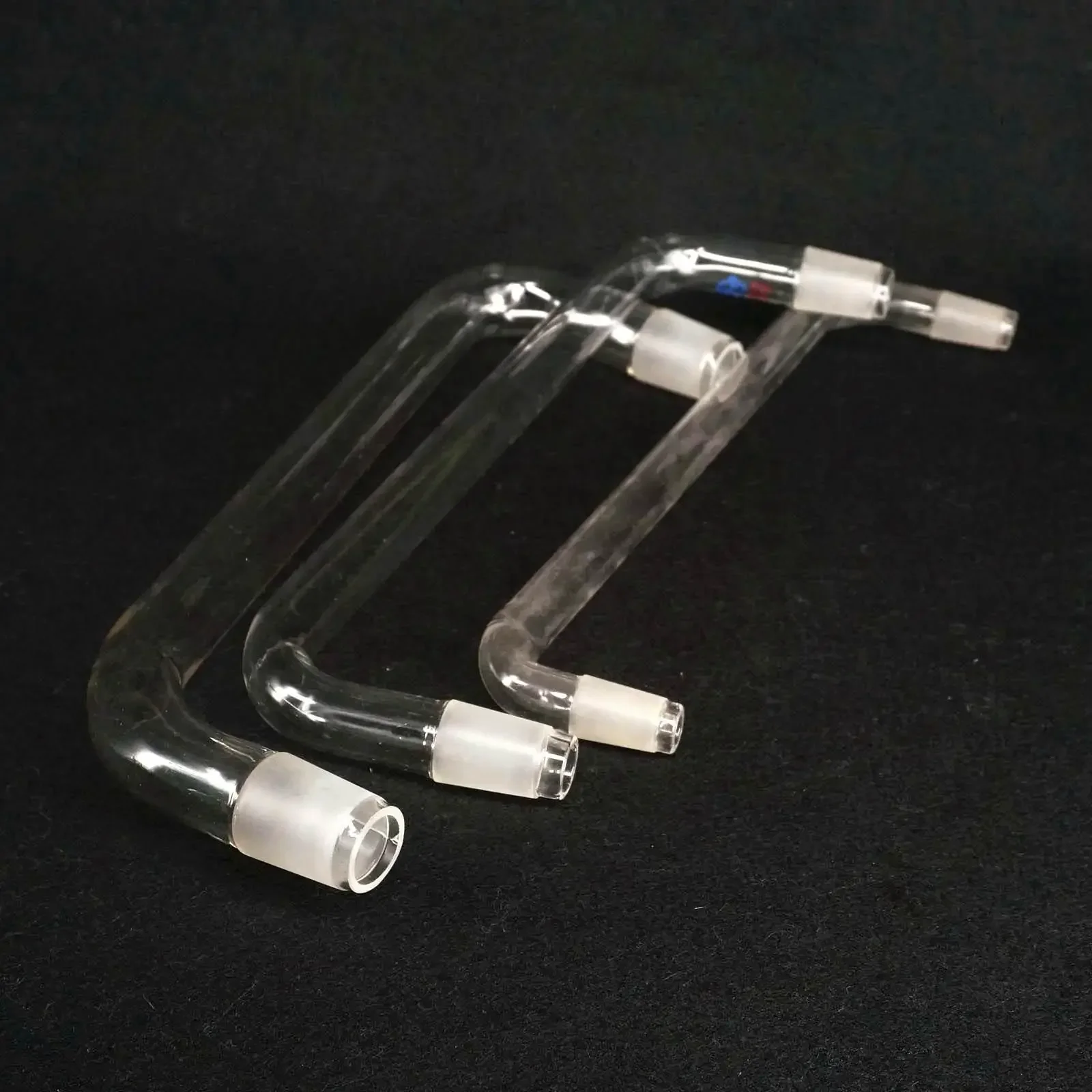 14/23 19/26 24/29 29/32 Joint 105 to 75 Degree Lab Borosilicate Glass Distillation Adapter Bend Tube
14/23 19/26 24/29 29/32 Joint 105 to 75 Degree Lab Borosilicate Glass Distillation Adapter Bend Tube