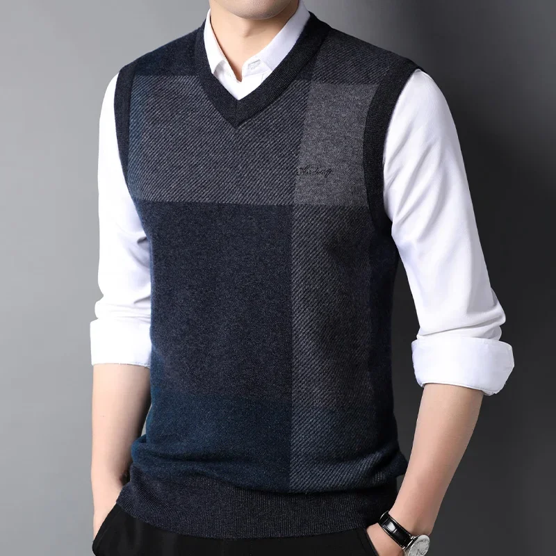 Men's Sleeveless Sweater Vest 100% Woolen Sweater V-neck Thickening Jacquard Plaid Autumn and Winter Warm Men's Vest
Men's Sleeveless Sweater Vest 100% Woolen Sweater V-neck Thickening Jacquard Plaid Autumn and Winter Warm Men's Vest