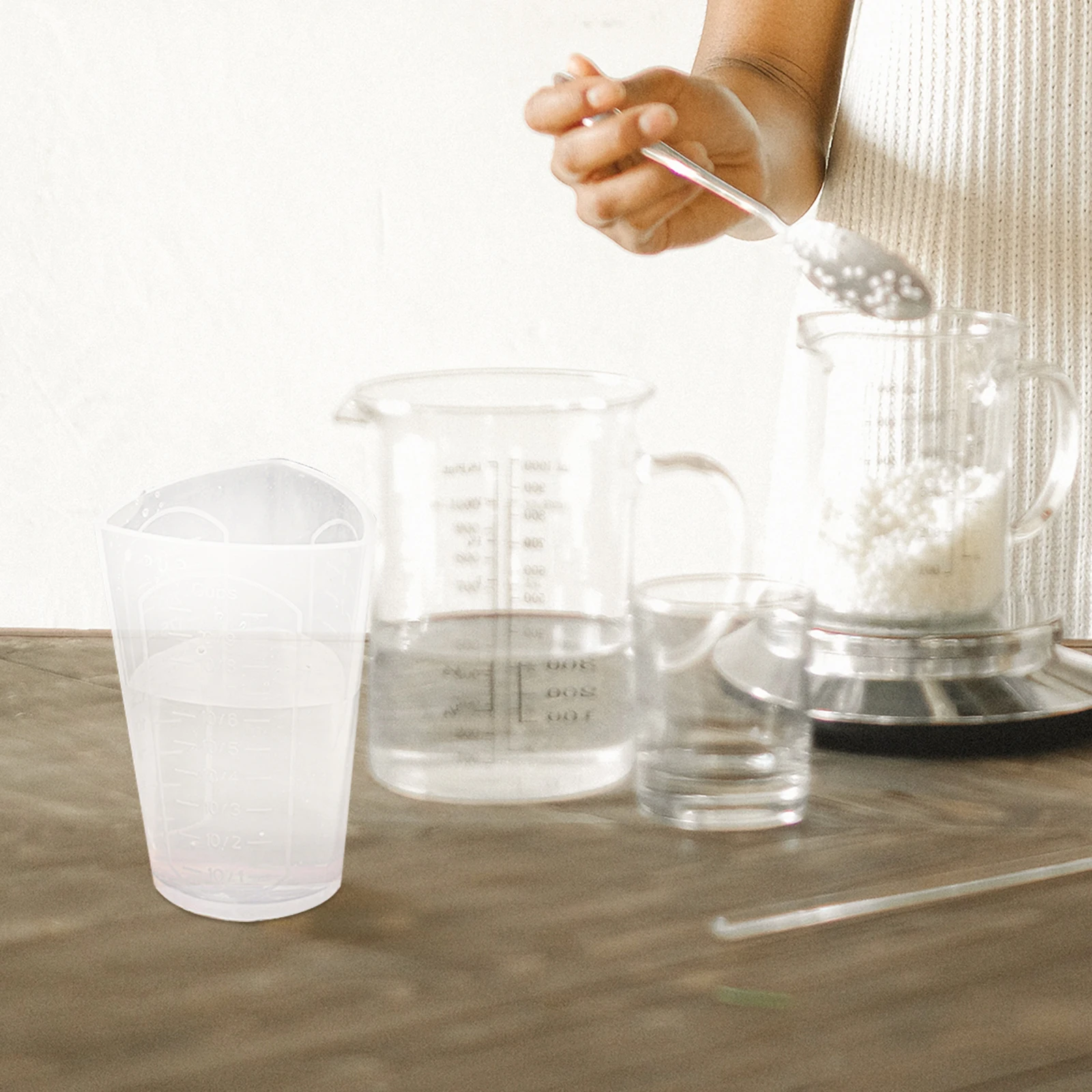 Silicone Measuring Cup Mini Flexible Epoxy Liquid Paint Mixing Cups Reusable Graduated Craft DIY Jewelry Wax Storage Carry 
Silicone Measuring Cup Mini Flexible Epoxy Liquid Paint Mixing Cups Reusable Graduated Craft DIY Jewelry Wax Storage Carry