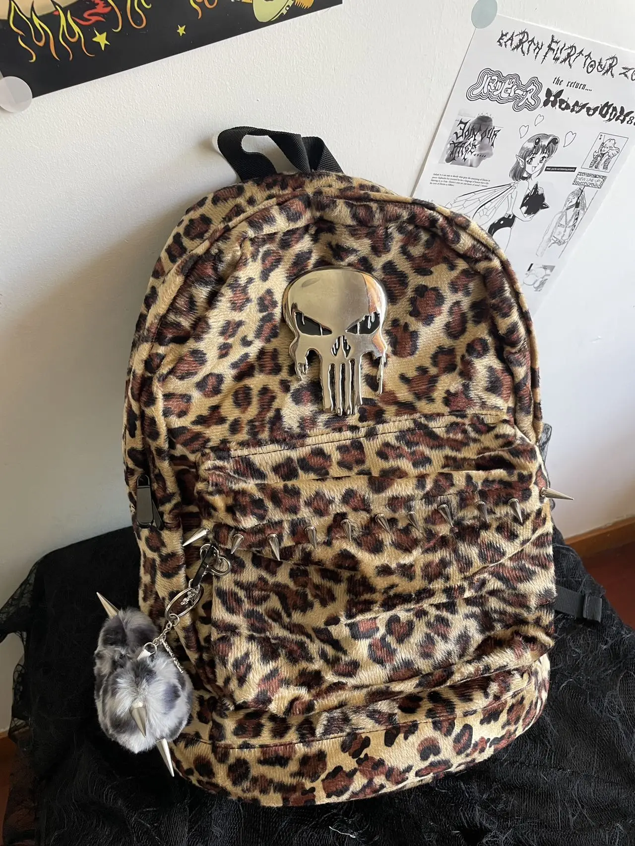 Punk Spikes Rivets Backpacks Striking Metallic Skull Backpacks Unique Leopard Print Backpack
Punk Spikes Rivets Backpacks Striking Metallic Skull Backpacks Unique Leopard Print Backpack