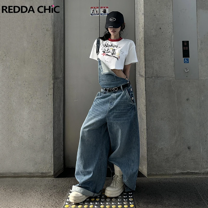 ReddaChic Women Wide Leg Denim Jumpsuit with Pockets Loose Casual Adjustable Straps Bib Overall Pants Long Rompers Everyday Wear
ReddaChic Women Wide Leg Denim Jumpsuit with Pockets Loose Casual Adjustable Straps Bib Overall Pants Long Rompers Everyday Wear