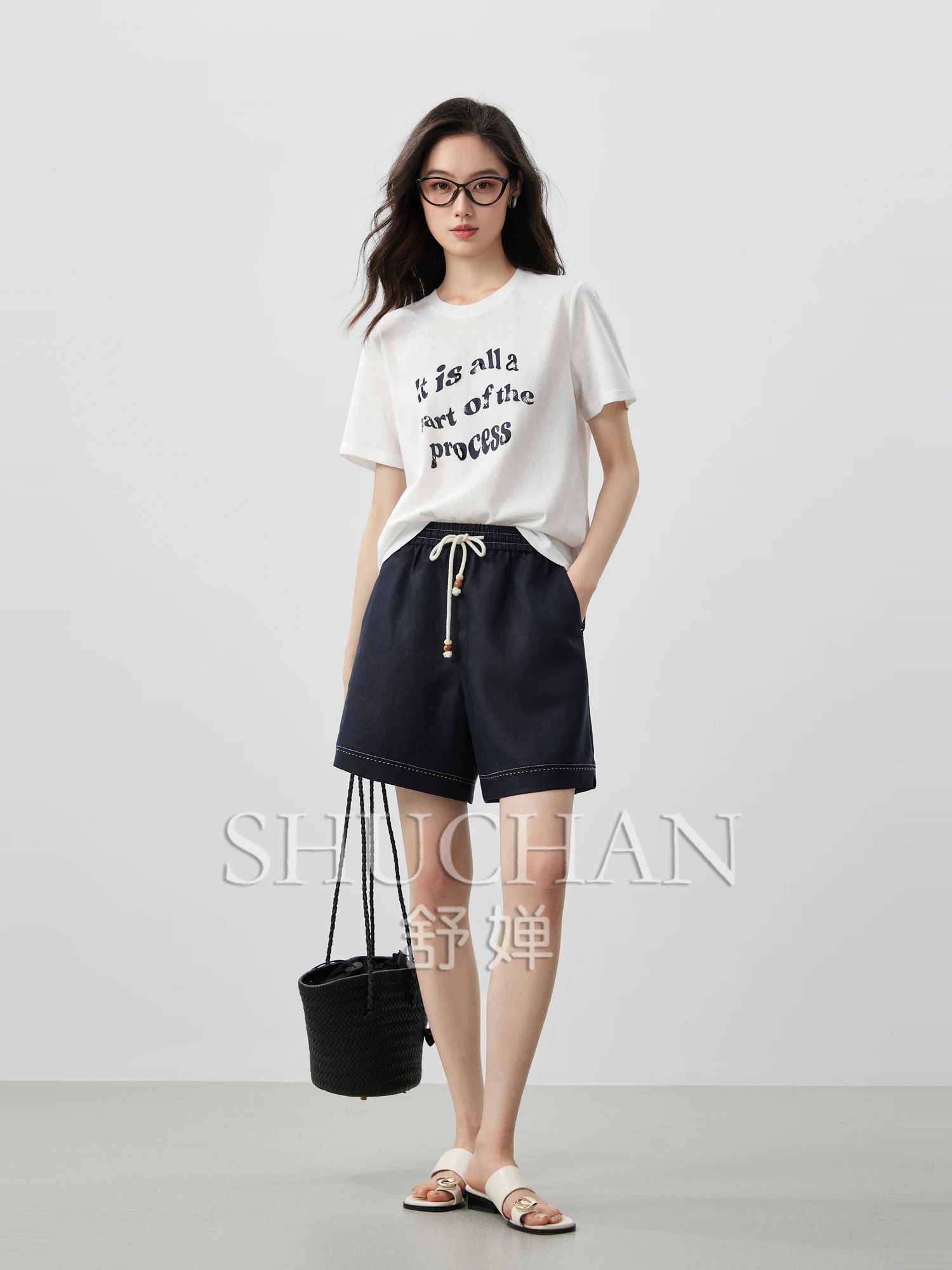 Cloud Bamboo Cotton, Personalized Letter Printing + Bead Embroidery, Thin Casual Short-sleeved T-shirt 25 Summer
Cloud Bamboo Cotton, Personalized Letter Printing + Bead Embroidery, Thin Casual Short-sleeved T-shirt 25 Summer