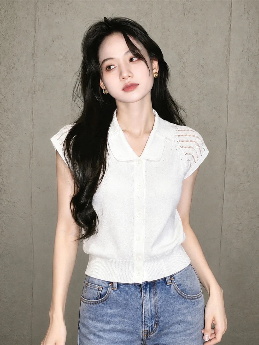 Simple Hollow out Short Sleeve Ice Silk Color Knitted Top Casual Summer Shirt Single Buttoned Upper Body Korean Style C...
Simple Hollow out Short Sleeve Ice Silk Color Knitted Top Casual Summer Shirt Single Buttoned Upper Body Korean Style C...