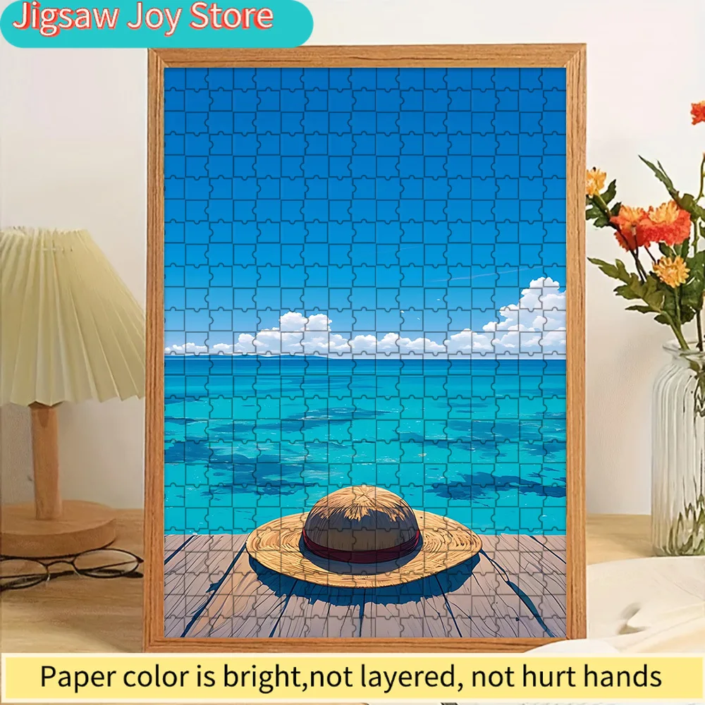 Пазл из художественной бумаги с изображением Луффи в соломенной шляпе на деревянной палубе, на фоне бирюзового океана и голубого неба, аниме-пиратская тематика.
Пазл из художественной бумаги с изображением Луффи в соломенной шляпе на деревянной палубе, на фоне бирюзового океана и голубого неба, аниме-пиратская тематика.