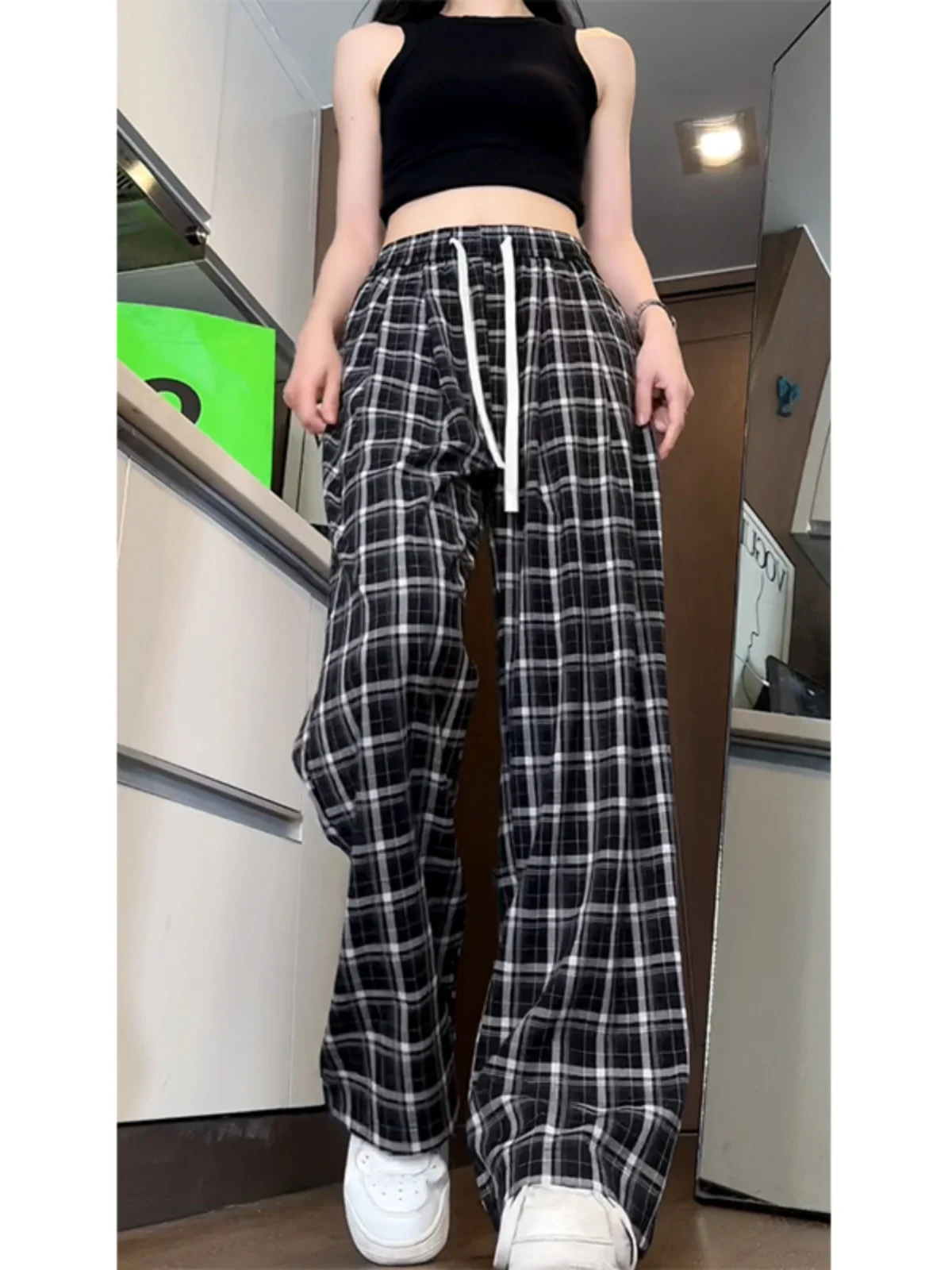 Bla клетчатые свободные летние тонкие повседневные брюки для мужчин и женщин, прямые широкие брюки, дышащие, удобные, модный бренд
Bla клетчатые свободные летние тонкие повседневные брюки для мужчин и женщин, прямые широкие брюки, дышащие, удобные, модный бренд