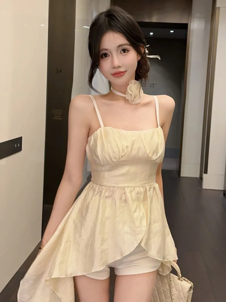 Elegant Sexy Off-Shoulder Vest Women's Summer New Style Pure Desire Asymmetrical Strap Top Sleeveless Fashion Design Casual Wear
Elegant Sexy Off-Shoulder Vest Women's Summer New Style Pure Desire Asymmetrical Strap Top Sleeveless Fashion Design Casual Wear