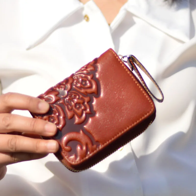 AETOO A new multi-functional leather short wallet for women, top layer cowhide embossed retro Chinese-style coin purse
AETOO A new multi-functional leather short wallet for women, top layer cowhide embossed retro Chinese-style coin purse