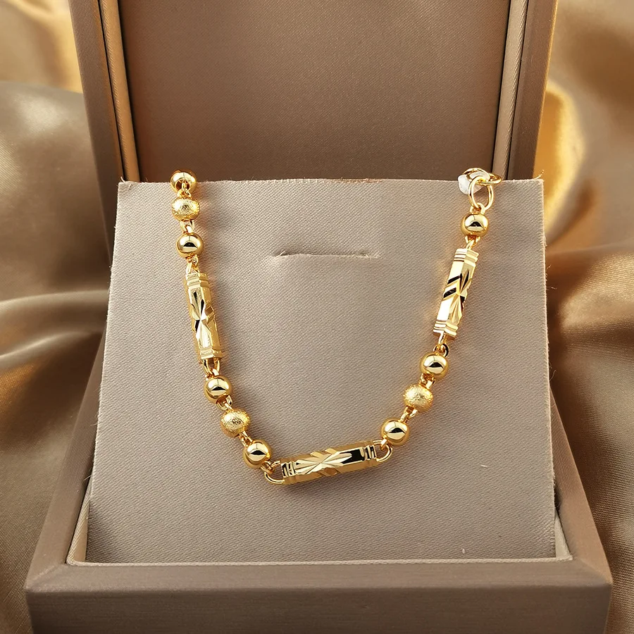 9999 gold luxurious Cuban hip-hop thick-style women's bracelet, perfect for parties and Valentine's Day as a jewelry gift.
9999 gold luxurious Cuban hip-hop thick-style women's bracelet, perfect for parties and Valentine's Day as a jewelry gift.