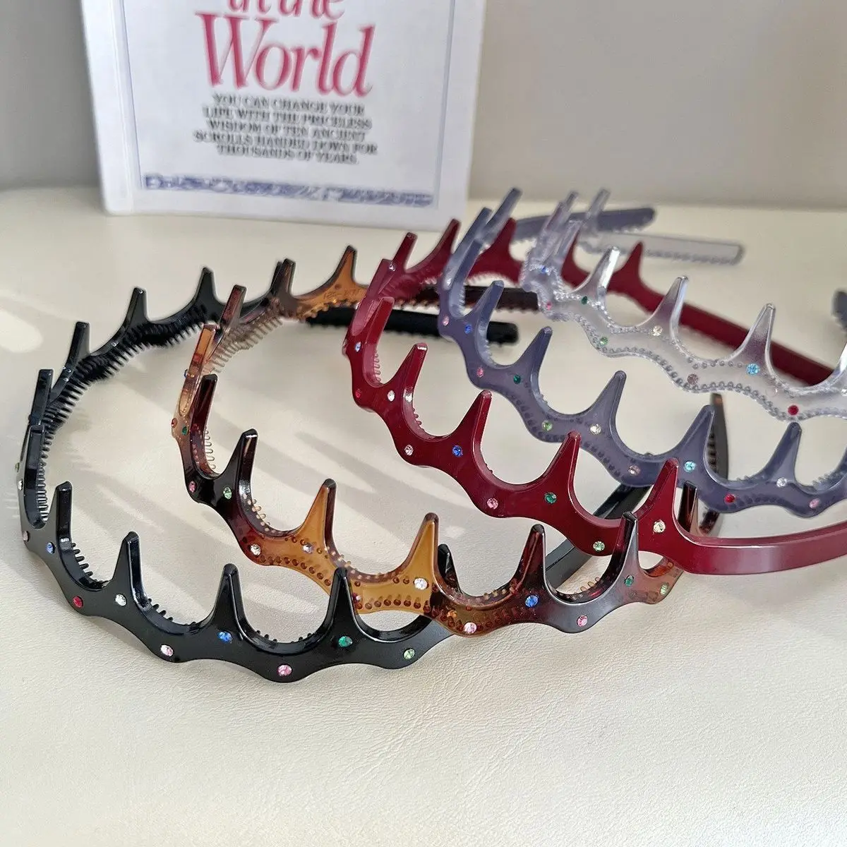 1/2/3pcs Korean Style Diamond Wavy Headband for Girls with Teeth Non-slip Face Wash and Makeup Reversible Head Band Summer
1/2/3pcs Korean Style Diamond Wavy Headband for Girls with Teeth Non-slip Face Wash and Makeup Reversible Head Band Summer