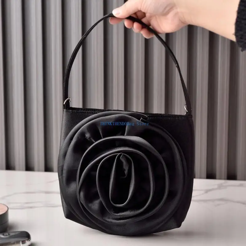 63HC Luxurious Handbag Fashion Flower Evening Bag for Wedding and Festival Gatherings 
63HC Luxurious Handbag Fashion Flower Evening Bag for Wedding and Festival Gatherings