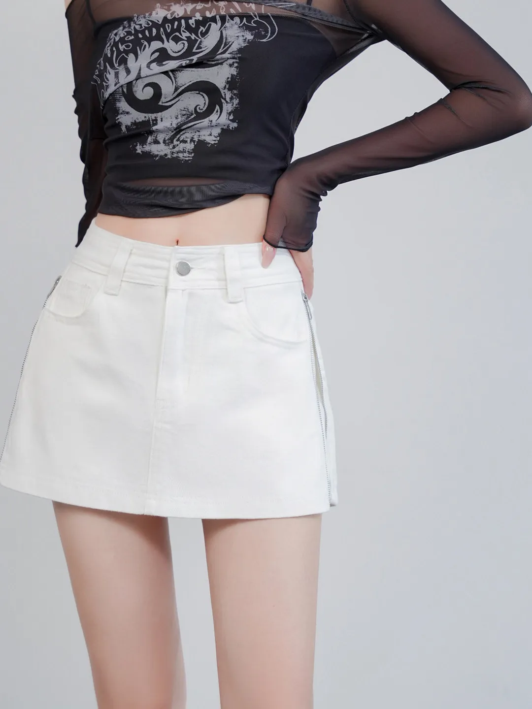 High Waist Slimming White Denim Skirt Women's A-Line Bodycon Summer Ultra-Short Skirt Breathable with Zipper Closure
High Waist Slimming White Denim Skirt Women's A-Line Bodycon Summer Ultra-Short Skirt Breathable with Zipper Closure