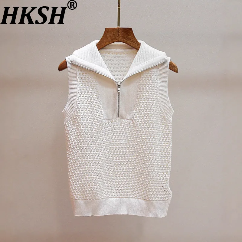 HKSH Autumn New Women Waistcoat Turn-down Collar Half-Zip Hollow Out Patchwork Elegant Sweet Casual Short Knitted Sweater HK9886
HKSH Autumn New Women Waistcoat Turn-down Collar Half-Zip Hollow Out Patchwork Elegant Sweet Casual Short Knitted Sweater HK9886