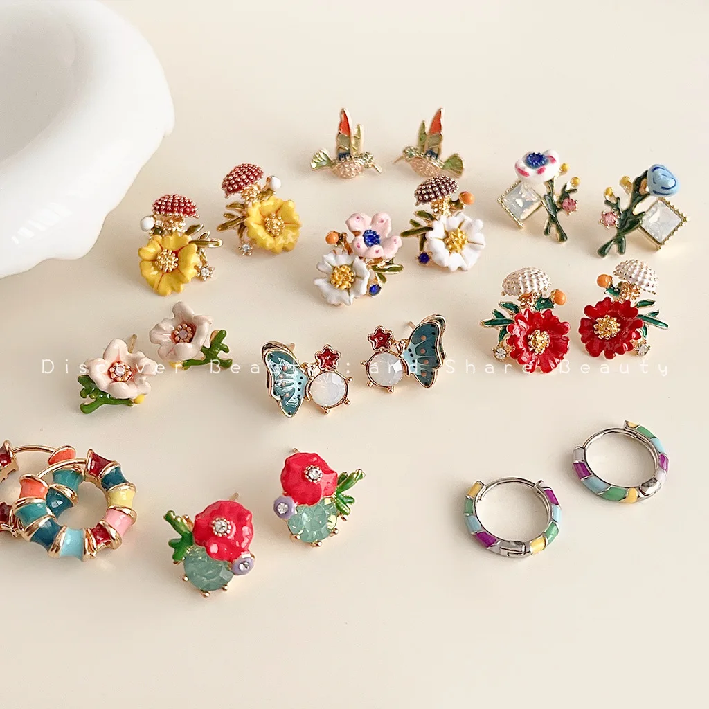 DIY accessories Mori enamel oil dripping flower earrings women's small fresh and sweet design earrings super fairy high-end stud
DIY accessories Mori enamel oil dripping flower earrings women's small fresh and sweet design earrings super fairy high-end stud