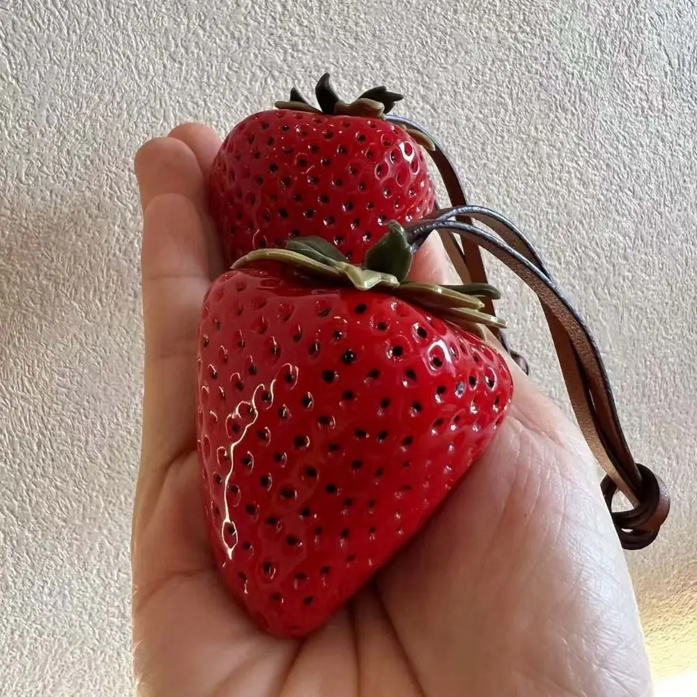 Elegant Waterproof Strawberry Key Ring Resin 3D Design Bag Charm Handmade Car Decoration Car Interior
Elegant Waterproof Strawberry Key Ring Resin 3D Design Bag Charm Handmade Car Decoration Car Interior