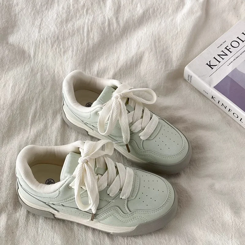 Women Retro Casual Sneakers 2026 New Soft Sole Low-top Skateboard Shoes Lace-up Comfortable Daily Wear Footwear Zapatos Casuales
Women Retro Casual Sneakers 2026 New Soft Sole Low-top Skateboard Shoes Lace-up Comfortable Daily Wear Footwear Zapatos Casuales