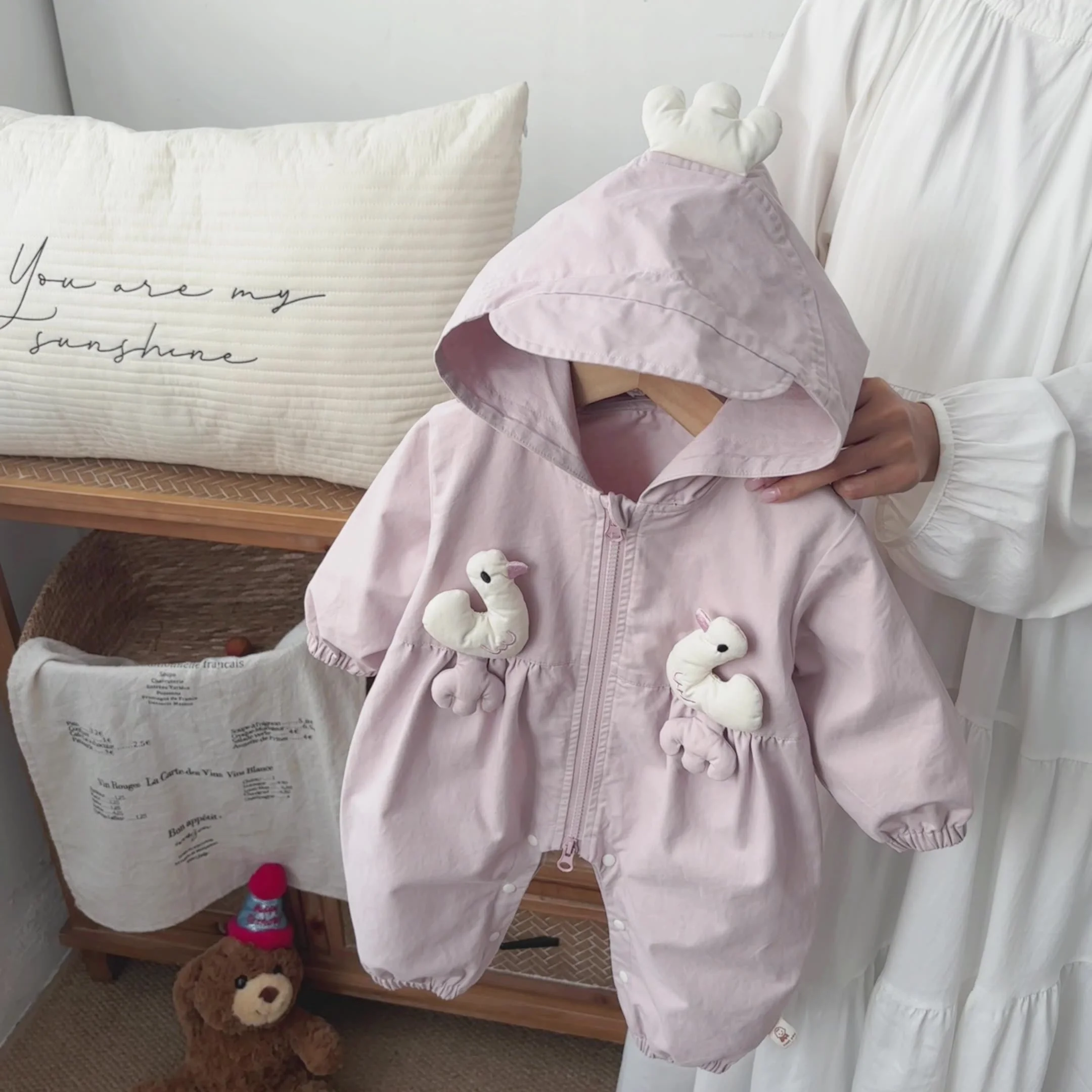 Комбинезон с лебедем для младенцев, длинный наряд свека, мультяшная кукла, шляпа, детская одежда, новинка осени 2022, хлопковый костюм Sle ex для малышей
Комбинезон с лебедем для младенцев, длинный наряд свека, мультяшная кукла, шляпа, детская одежда, новинка осени 2022, хлопковый костюм Sle ex для малышей