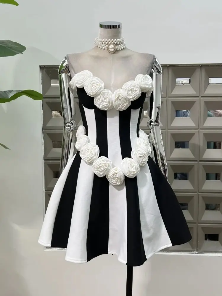 New Women Sexy Flower Decoration Strapless Stripe Bandage Mini Dress Cocktail Party Evening Birthday Outfit Festival Dresses
New Women Sexy Flower Decoration Strapless Stripe Bandage Mini Dress Cocktail Party Evening Birthday Outfit Festival Dresses