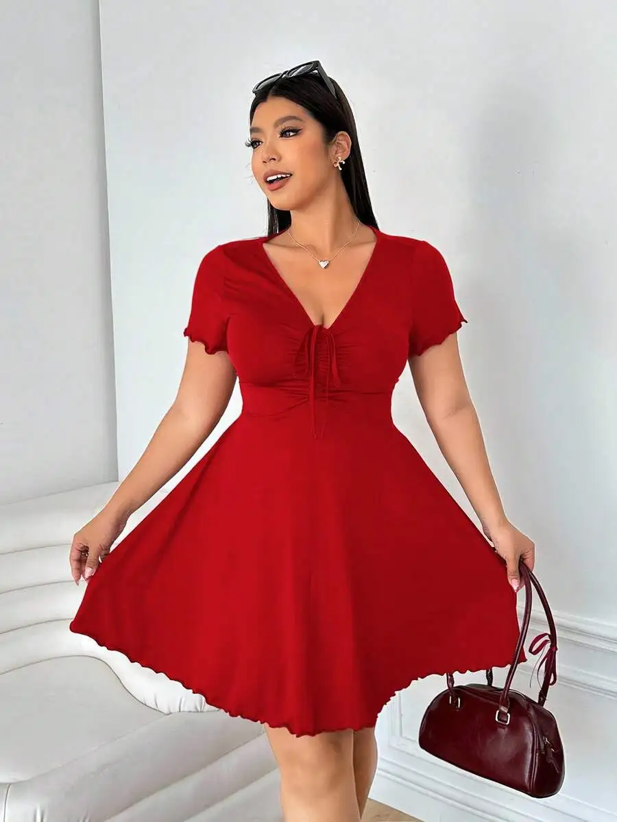 Plus Size Women Red V-Neck Twist Front Flare Dress For Valentines Day
Plus Size Women Red V-Neck Twist Front Flare Dress For Valentines Day