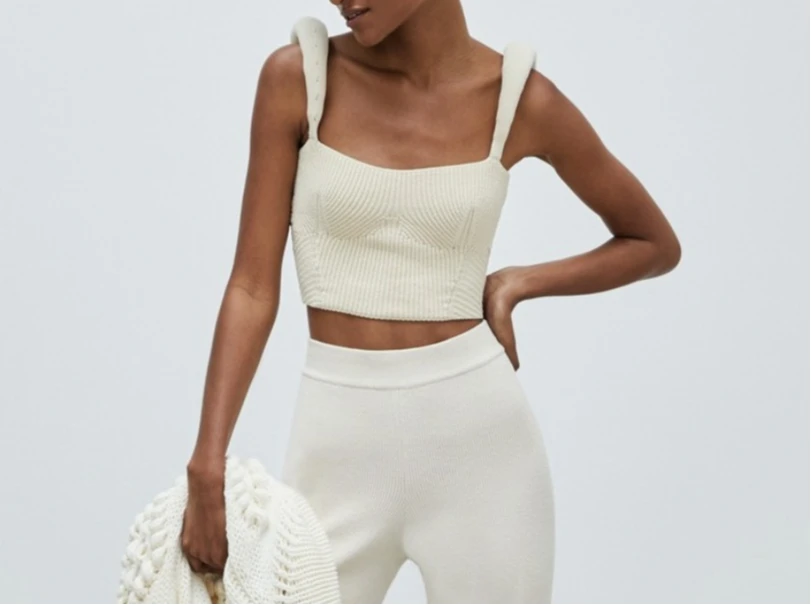 2025 Spring Summer New Women's Hot Selling Open Back Top Knitted Rabbit Velvet Sweater
2025 Spring Summer New Women's Hot Selling Open Back Top Knitted Rabbit Velvet Sweater