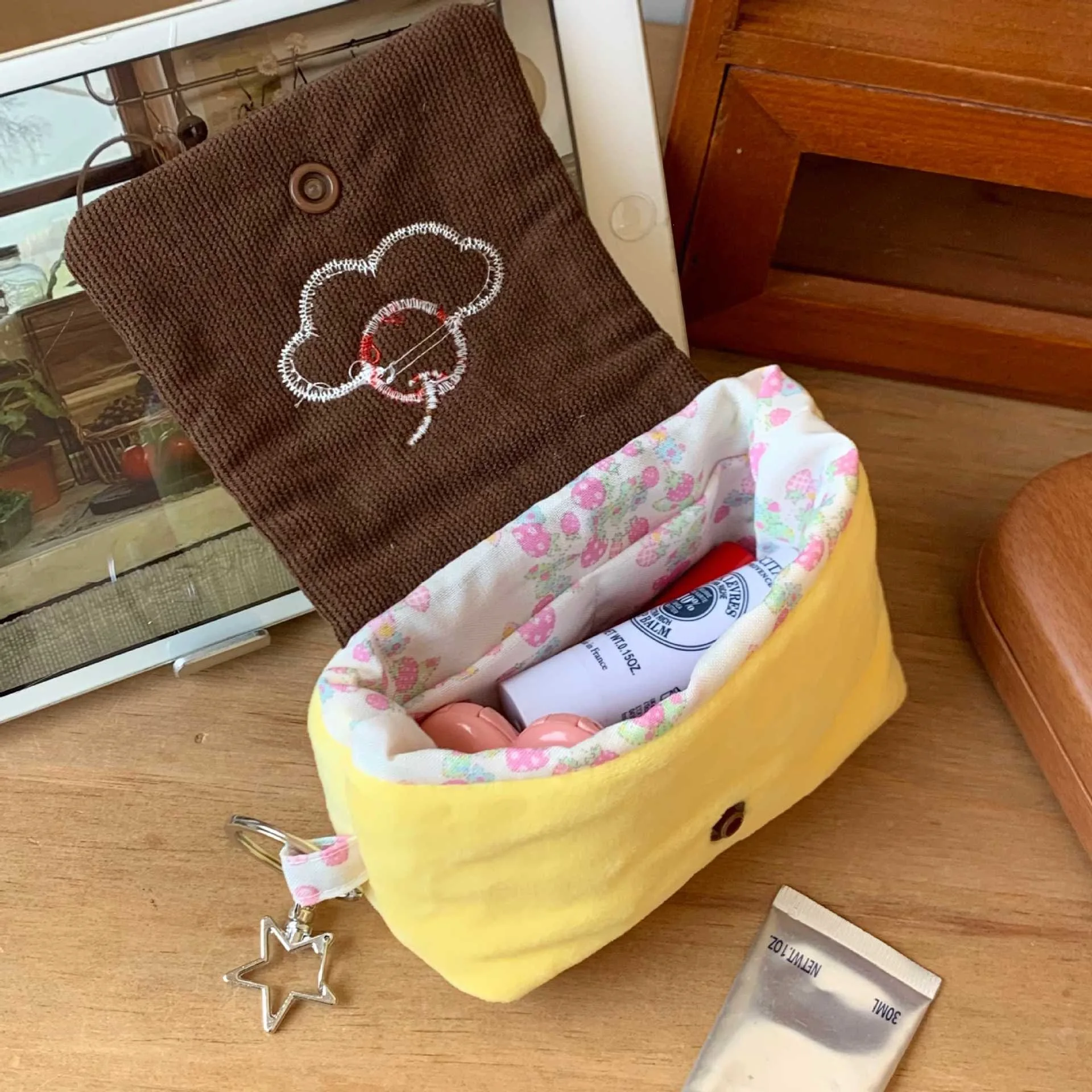 Multifunctional Small Pouch for Girls Cute Cherry Pudding Plush Coin Purse Mini Cartoon Portable Wallet for Cards Earphones Case Multifunctional Small Pouch for Girls Cute Cherry Pudding Plush Coin Purse Mini Cartoon Portable Wallet for Cards Earphones Case