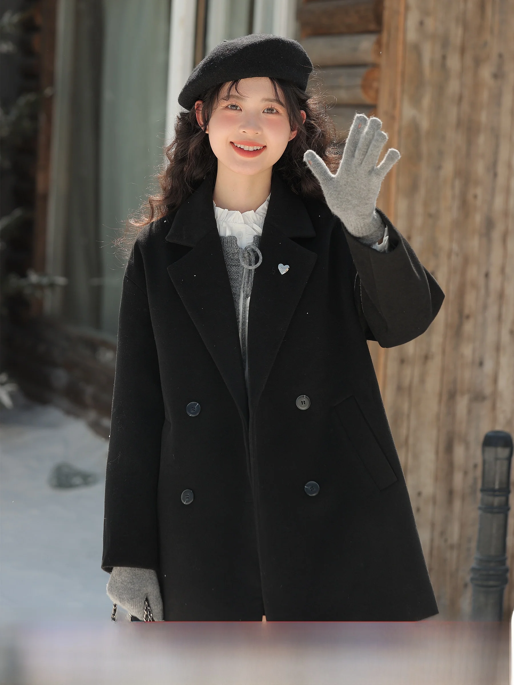 Bla Woolen Suit Coat by Lingji 2024 Autumn New Arrival Women's Medium Length Camere Coat Sweet Sle Button Design Long S...
Bla Woolen Suit Coat by Lingji 2024 Autumn New Arrival Women's Medium Length Camere Coat Sweet Sle Button Design Long S...