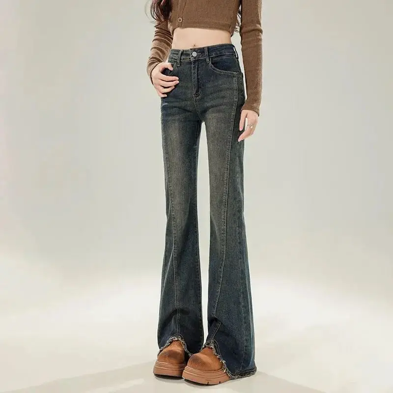 High-waisted flared jeans for women, fashionable spring and autumn new style, slimming, versatile, frayed hem bell-bottom pants
High-waisted flared jeans for women, fashionable spring and autumn new style, slimming, versatile, frayed hem bell-bottom pants