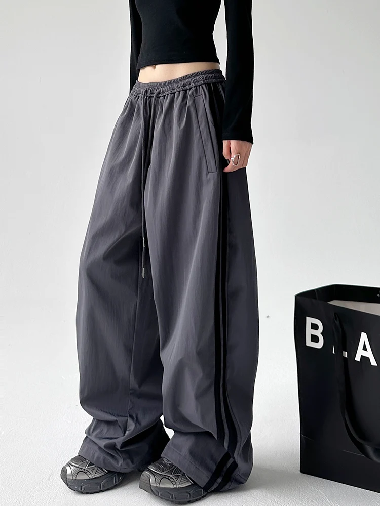Fall 2025 Women's Casual Wide Leg Workwear Pants American Splicing Side Strip Bla Spor Long Trousers Commute Sle High W...
Fall 2025 Women's Casual Wide Leg Workwear Pants American Splicing Side Strip Bla Spor Long Trousers Commute Sle High W...