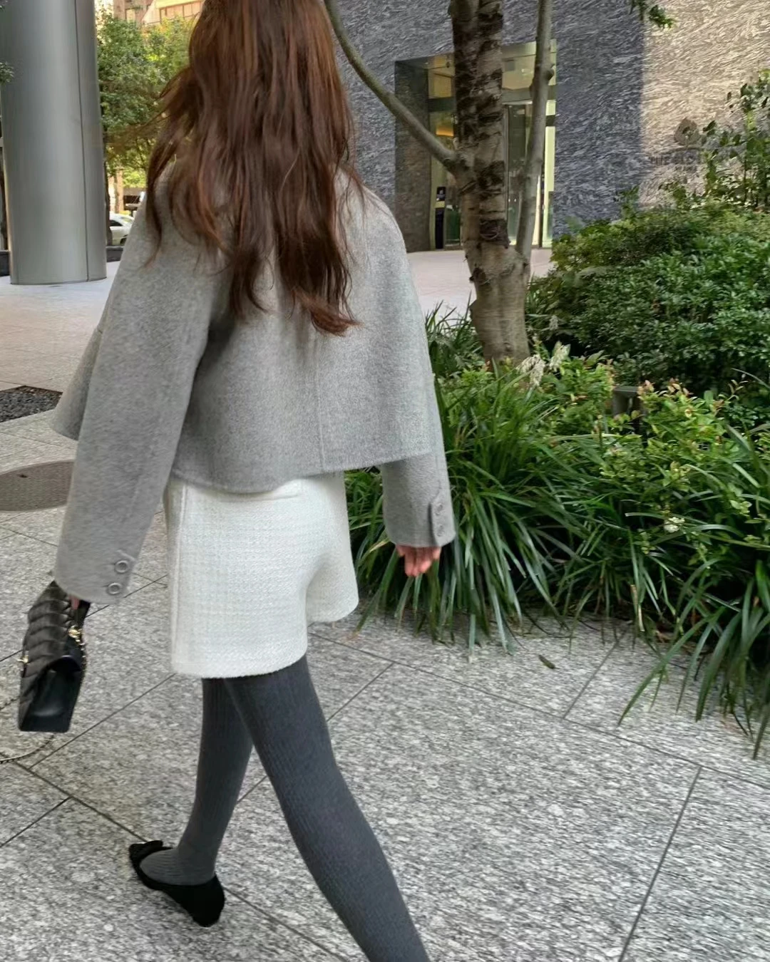 Gagarich, двубортное короткое шерстяное пальто во французском стиле ретро, женское зимнее пальто 2025, новый дизайн, свободный крой, маленький топ
Gagarich, двубортное короткое шерстяное пальто во французском стиле ретро, женское зимнее пальто 2025, новый дизайн, свободный крой, маленький топ