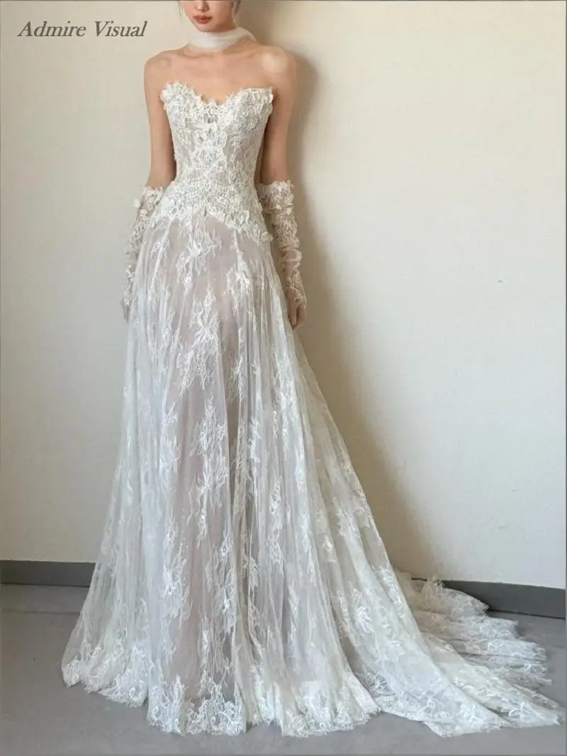 Newest Wedding Dress A-Line Lace Strapless With Detachable Sleeves Chapel Train Customized Bride Gown Vestidos De Novias
Newest Wedding Dress A-Line Lace Strapless With Detachable Sleeves Chapel Train Customized Bride Gown Vestidos De Novias