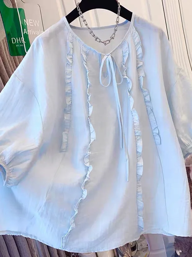 plus Size Women's Short Sleeve Shirt Floral Lace Trim Sweet Style Summer Top for Younger Looking Student Wear Breathable Poly...
plus Size Women's Short Sleeve Shirt Floral Lace Trim Sweet Style Summer Top for Younger Looking Student Wear Breathable Poly...