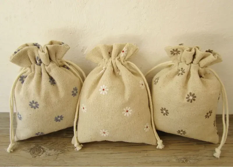 30PCS Linen Drawstring Bag Jewelry Bag Decorative Pouch Christmas/Wedding Gift Pouch Product Packaging Bags Custom 10x13cm
30PCS Linen Drawstring Bag Jewelry Bag Decorative Pouch Christmas/Wedding Gift Pouch Product Packaging Bags Custom 10x13cm