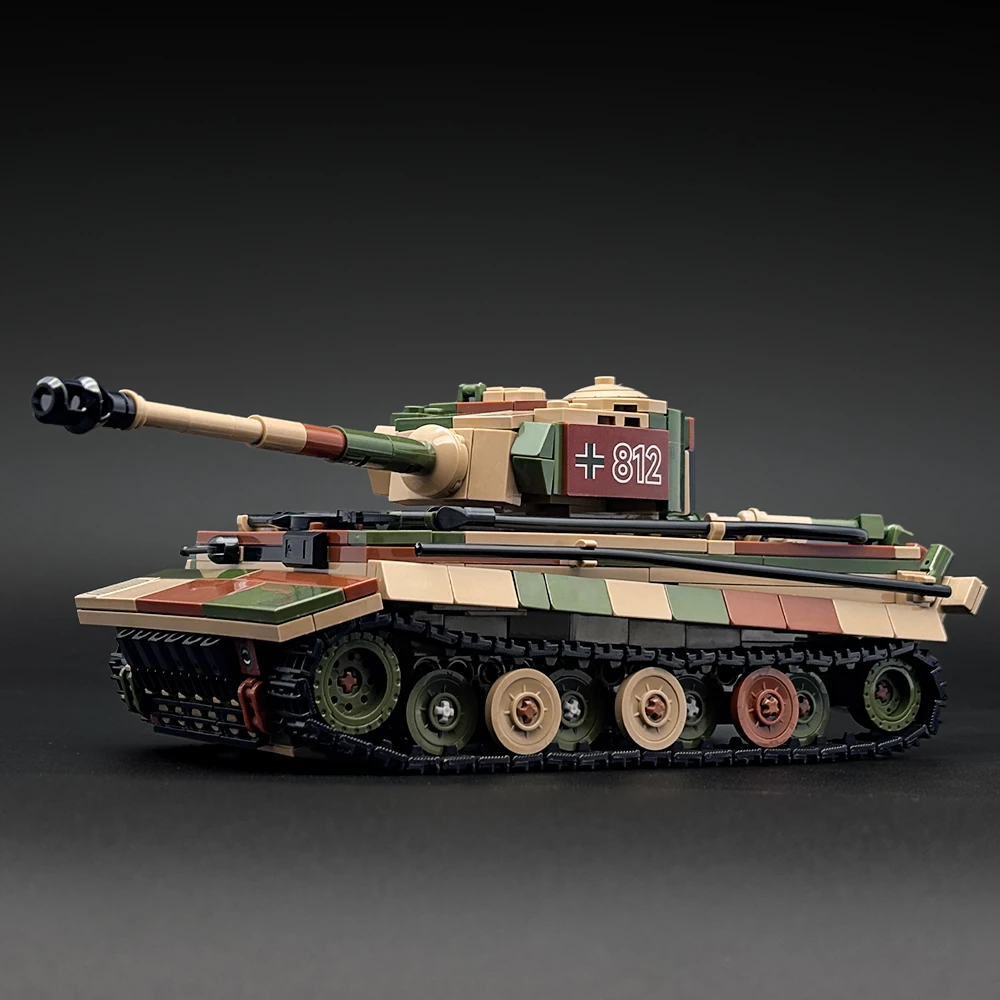 Конструктор «Тяжелый танк Тигр» времен Второй мировой войны, модель военного тяжелого танка, набор кирпичиков, игрушка-конструктор, подарок для мальчиков и взрослых, коллекционная модель для самостоятельной сборки и демонстрации
Конструктор «Тяжелый танк Тигр» времен Второй мировой войны, модель военного тяжелого танка, набор кирпичиков, игрушка-конструктор, подарок для мальчиков и взрослых, коллекционная модель для самостоятельной сборки и демонстрации