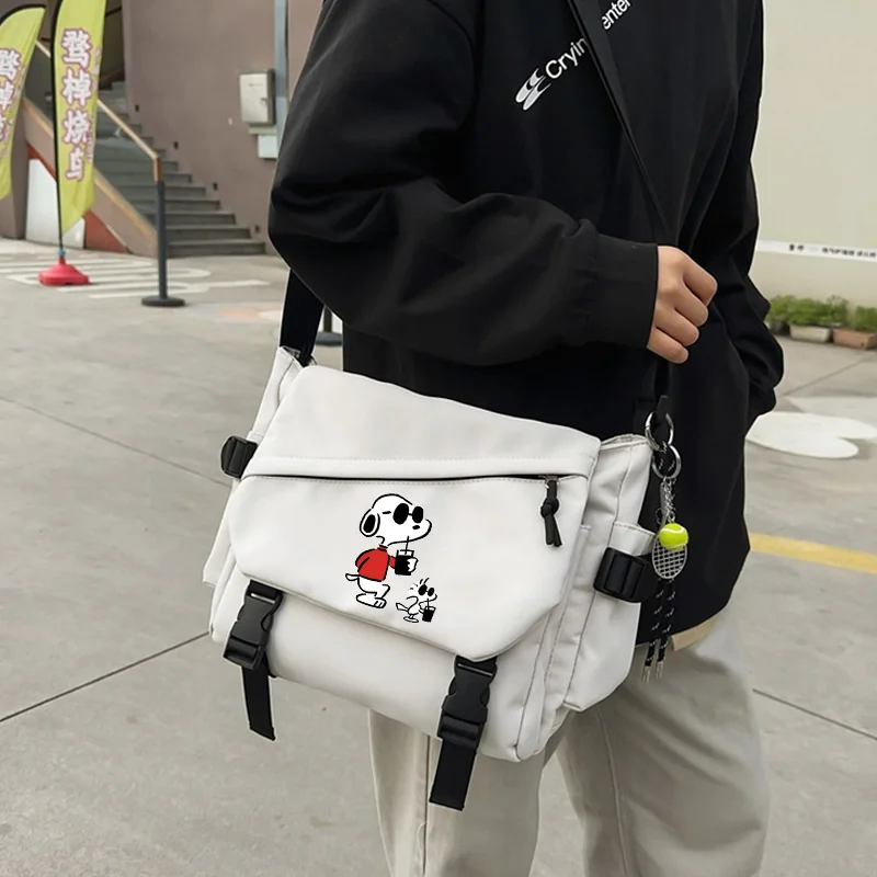 Snoopy Shoulder Bag Girl Fashion Cartoon Large Capacity Versatile Canvas Women Crossbody Bags Solid Color Flip Casual Handbag
Snoopy Shoulder Bag Girl Fashion Cartoon Large Capacity Versatile Canvas Women Crossbody Bags Solid Color Flip Casual Handbag